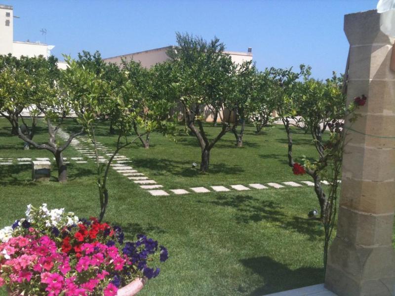 Masseria Li Campi Hotel San Donato di Lecce Exterior photo